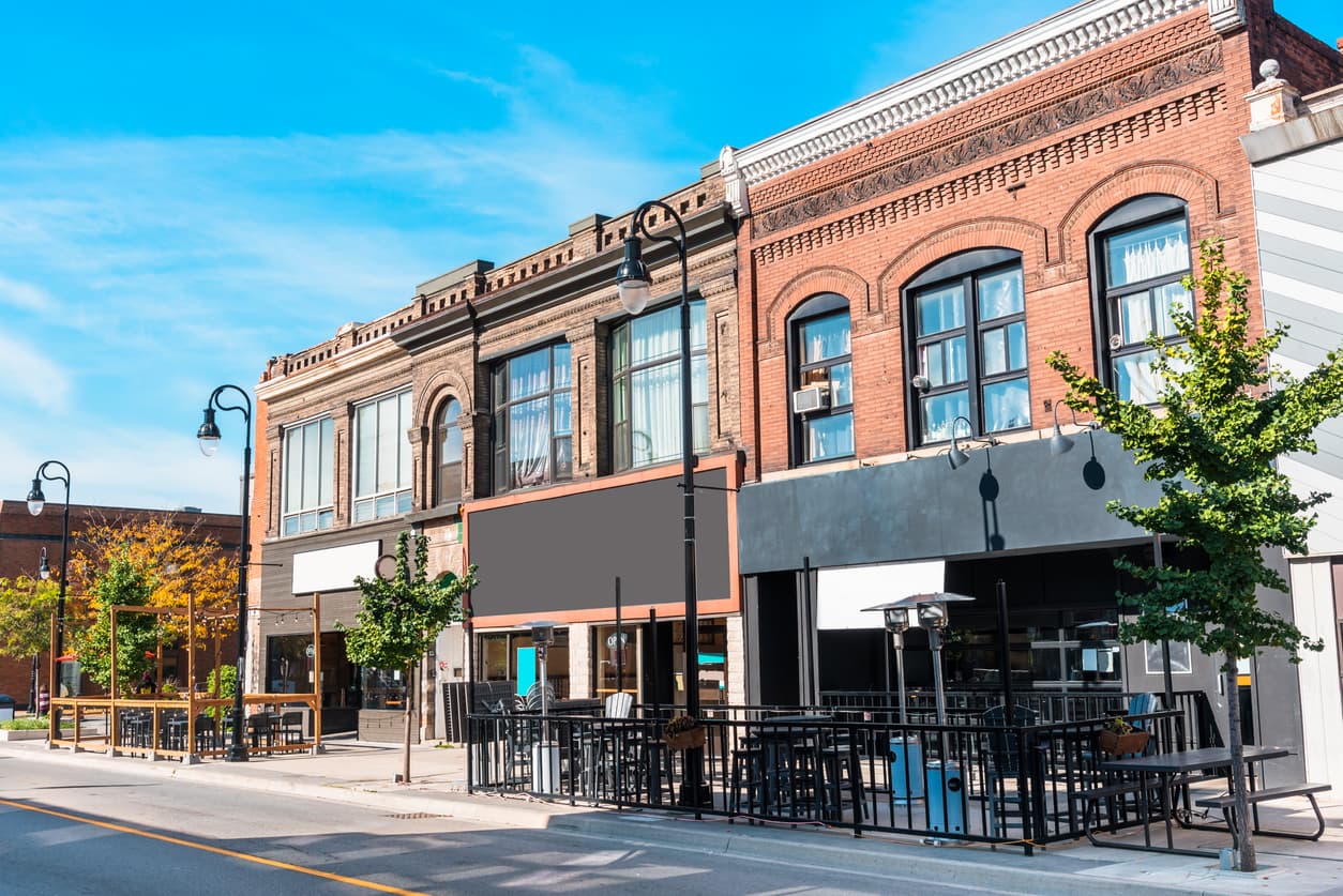 Retail commercial real estate